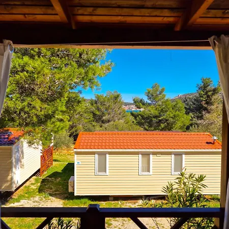 Camping Mobile Sea Fairy , Jezera , Murter *