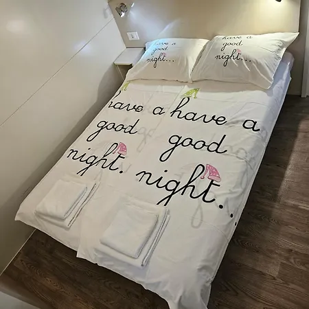 Mobile Sea Fairy , Jezera , Murter *