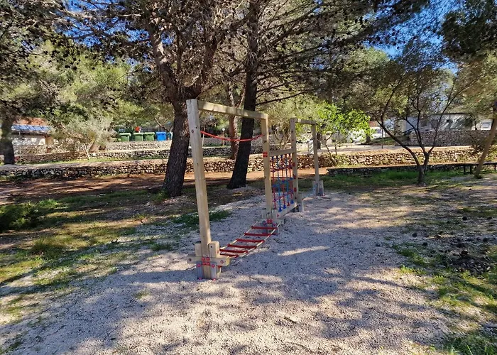 Mobile Sea Fairy , Jezera , Murter